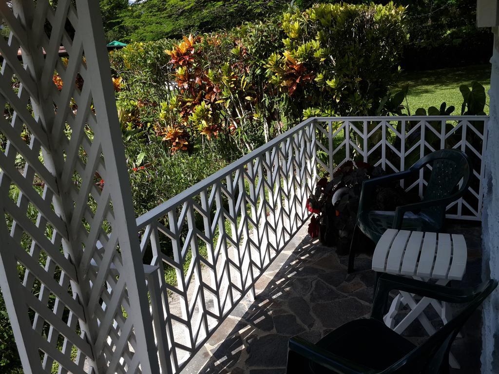 Park Eden Bed & Breakfast Los Llanitos Chambre photo
